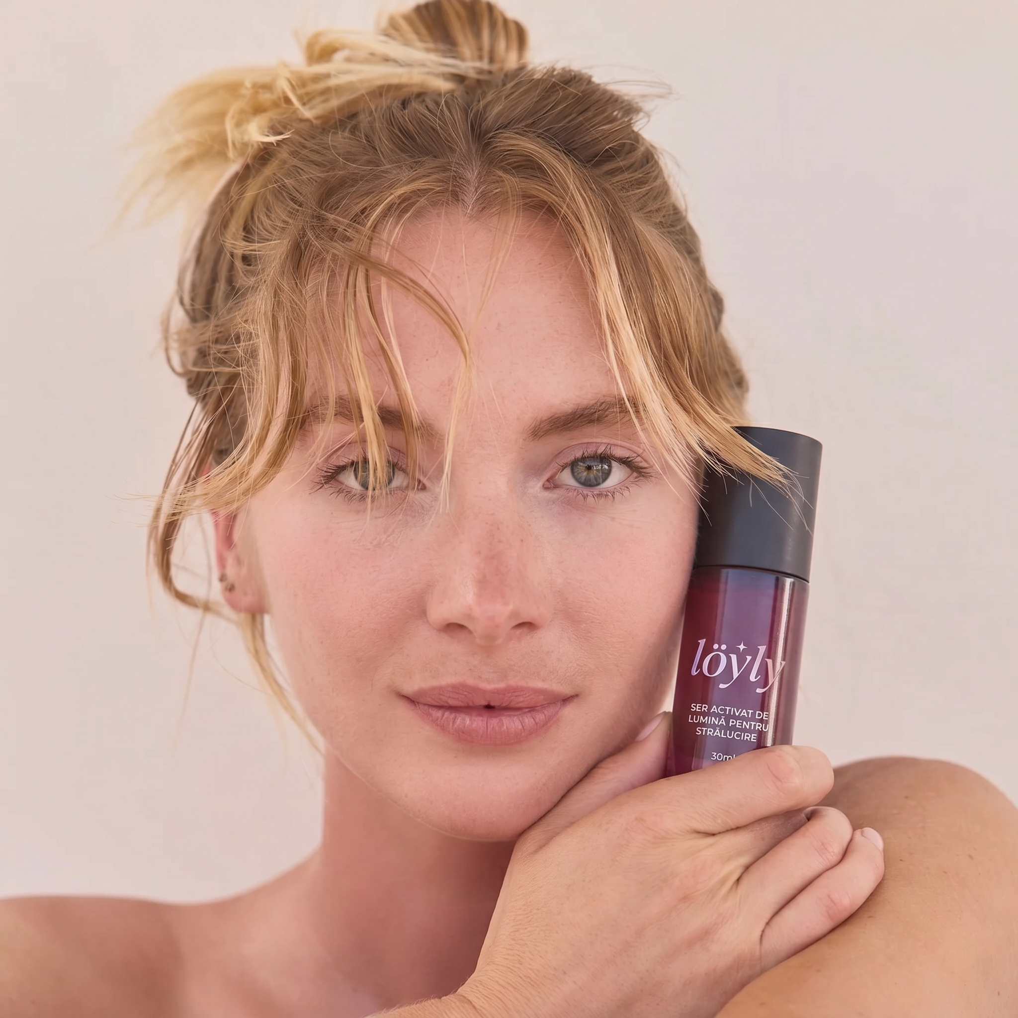 light-activated-glow-serum image 5