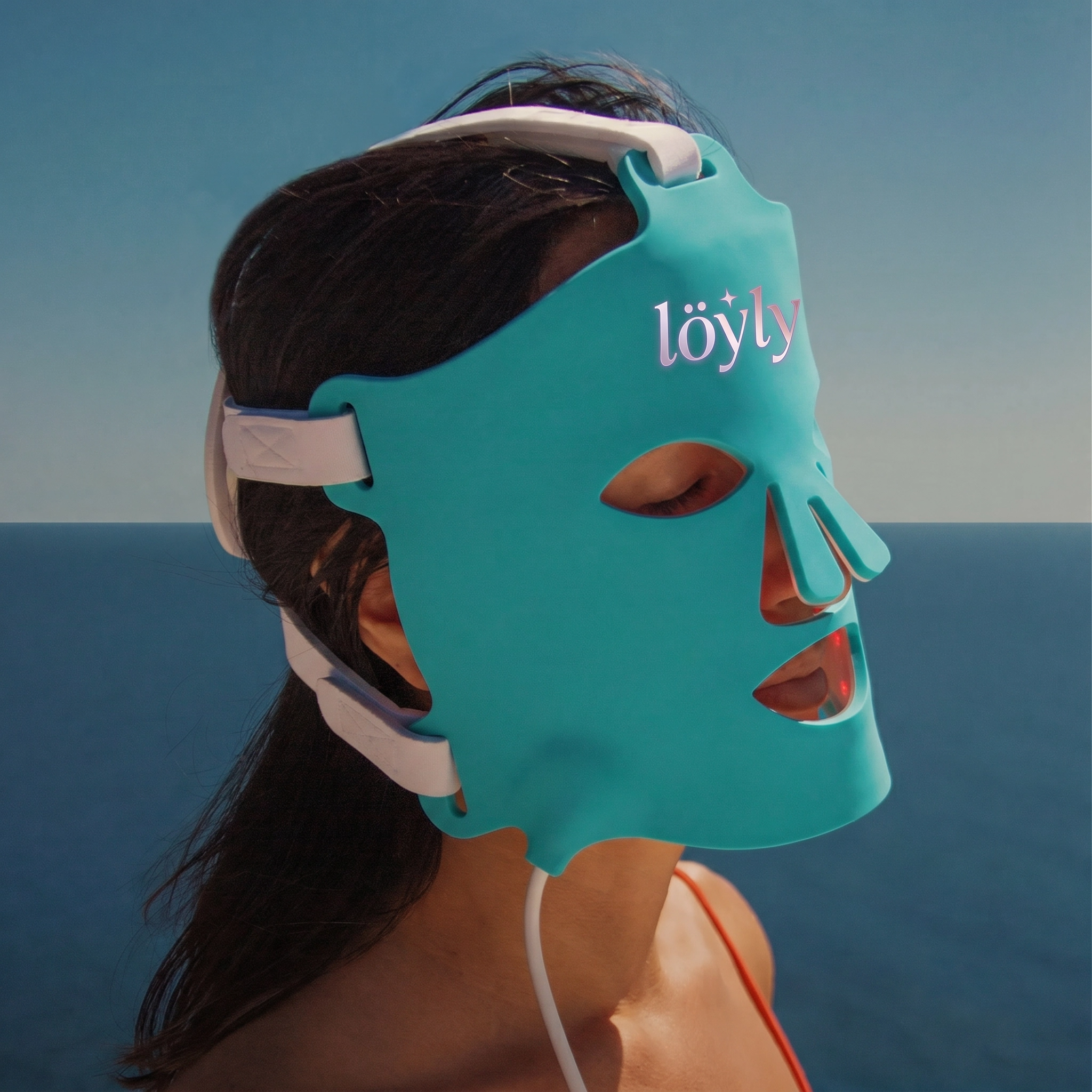 red-light-face-mask image 5